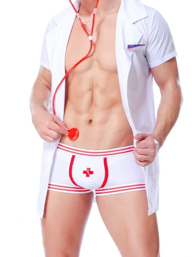ensemble homme docteur magnétisant