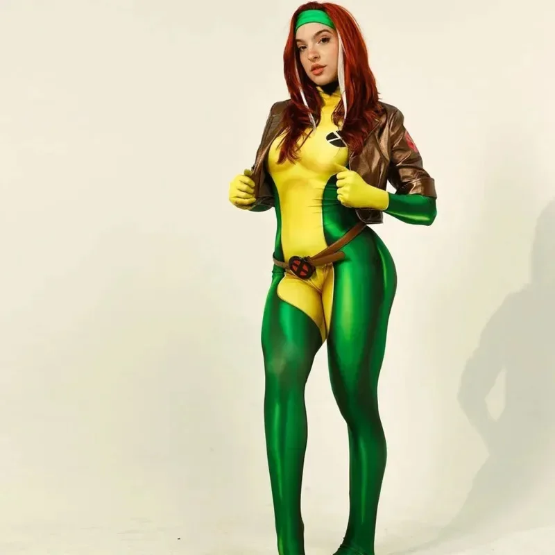 tenues sexy héroïne futuriste